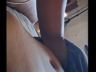 Crente safada pegou no meu pau e acabou com buceta lambuzada de porra